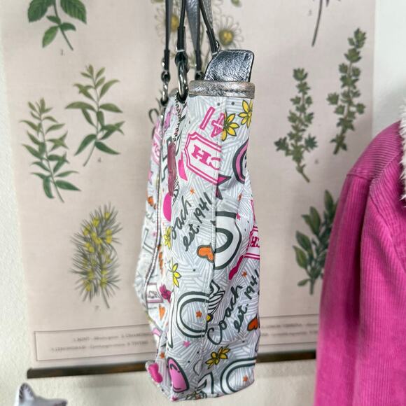 Vintage Y2k Coach Poppy Graffiti Tote Shoulder Bag Butterfly Charm Cutecore - Picture 8 of 14